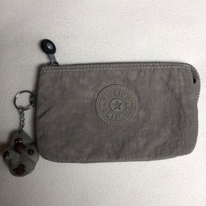 Kipling pouch